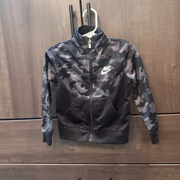 Nike 2T zipper jacket - Picture 1 of 4